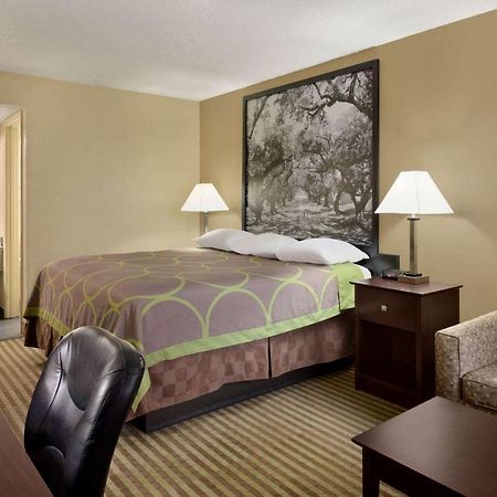 Super 8 By Wyndham Ruston Motel Buitenkant foto